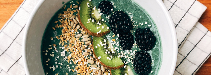Green Smoothie Bowl (with BEAUTY DETOX)